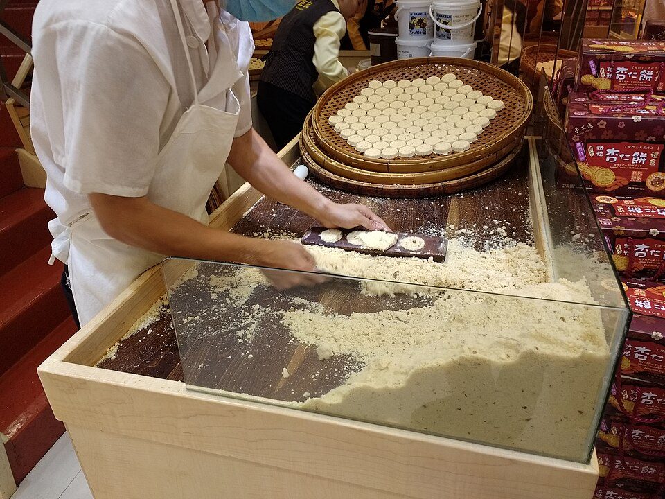 Almond Cookies (4)